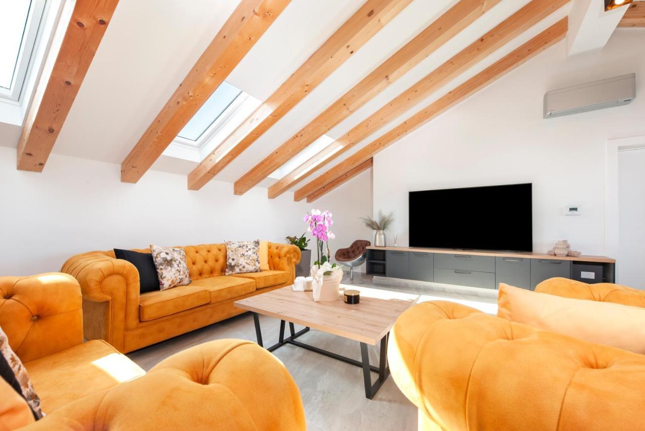 Boutique Residence Arion ロヴィニ エクステリア 写真