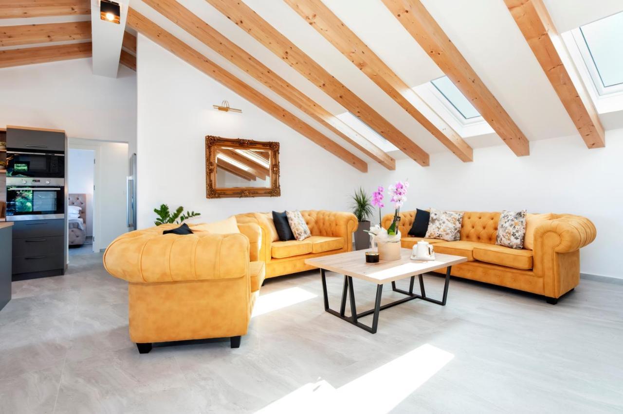Boutique Residence Arion ロヴィニ エクステリア 写真
